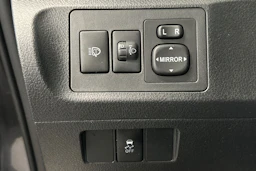 harmaa Toyota Verso 2011 kuva 16.