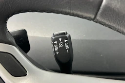 harmaa Toyota Verso 2011 kuva 19.