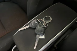 harmaa Toyota Verso 2011 kuva 28.
