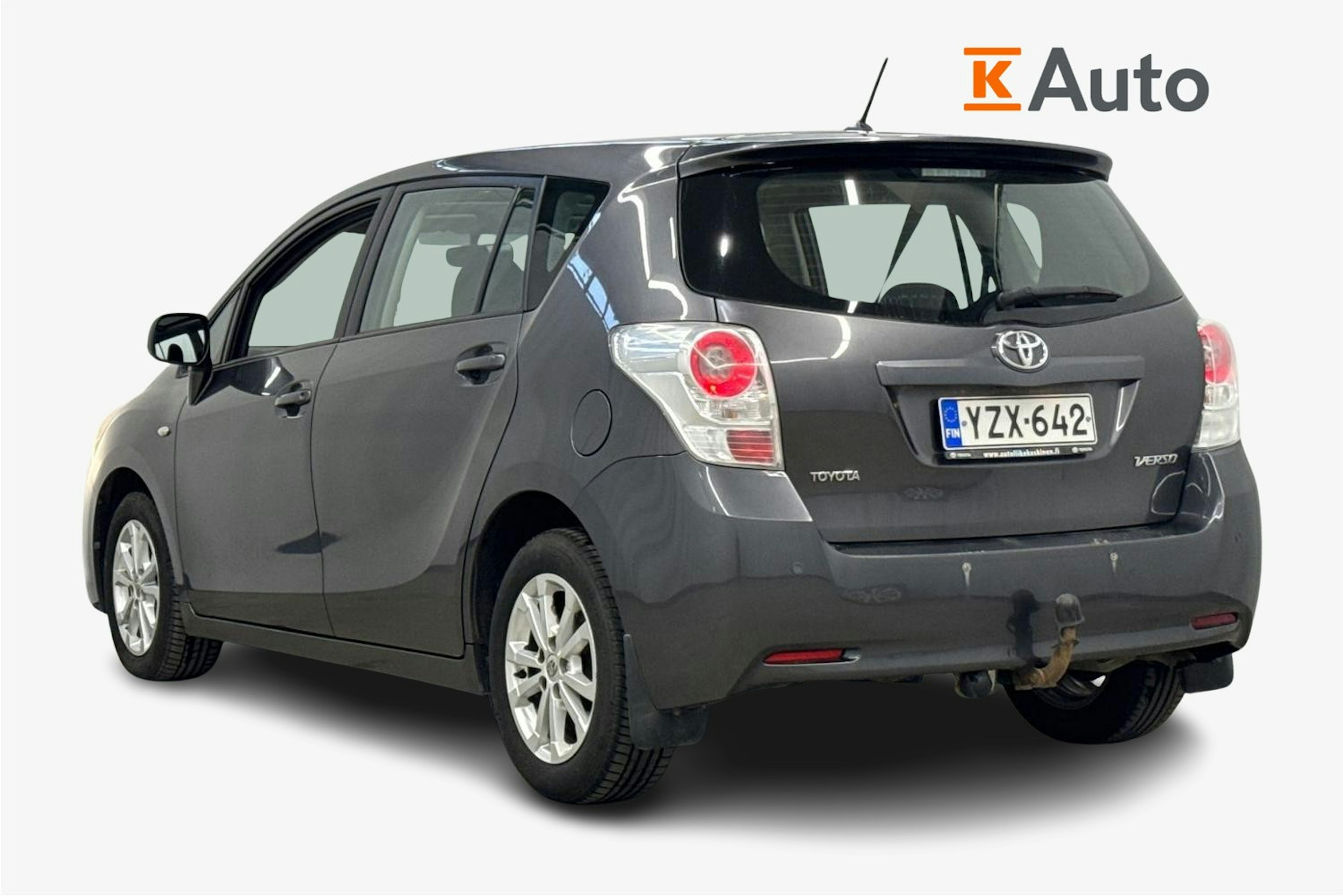 met. harmaa Toyota Verso 2011 kuva 2.