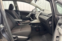 met. harmaa Toyota Verso 2011 kuva 13.