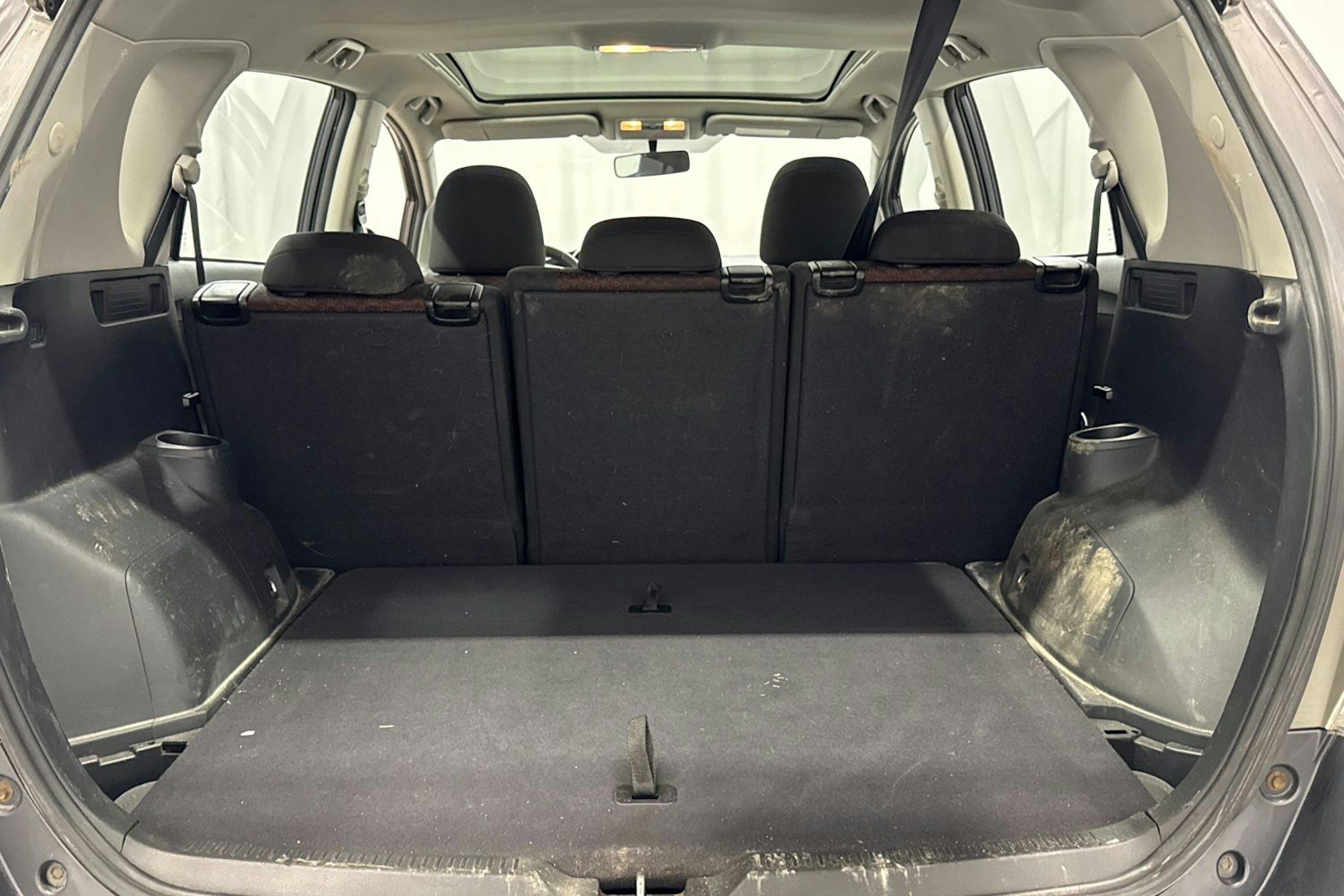 met. harmaa Toyota Verso 2011 kuva 23.