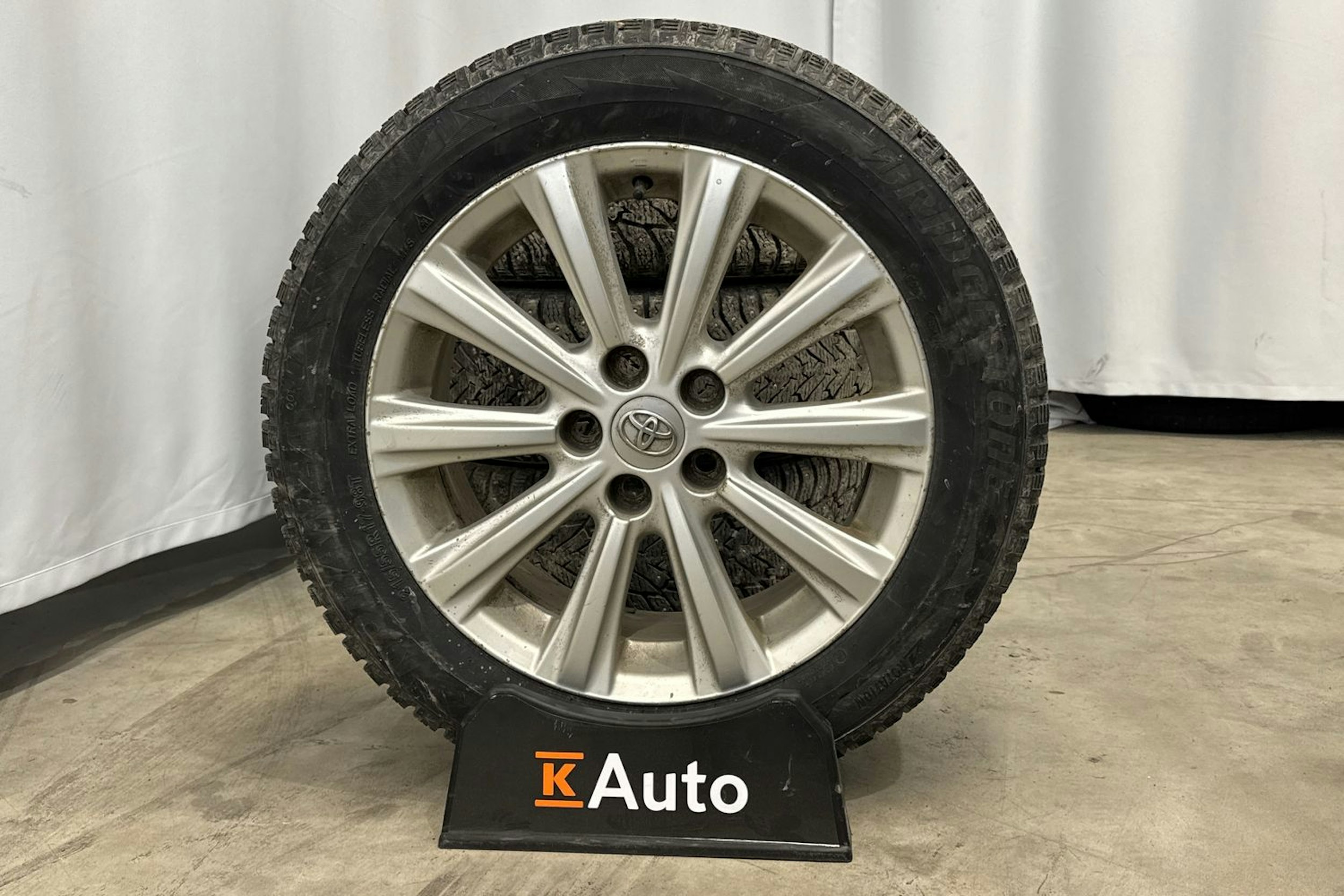 met. harmaa Toyota Verso 2011 kuva 26.