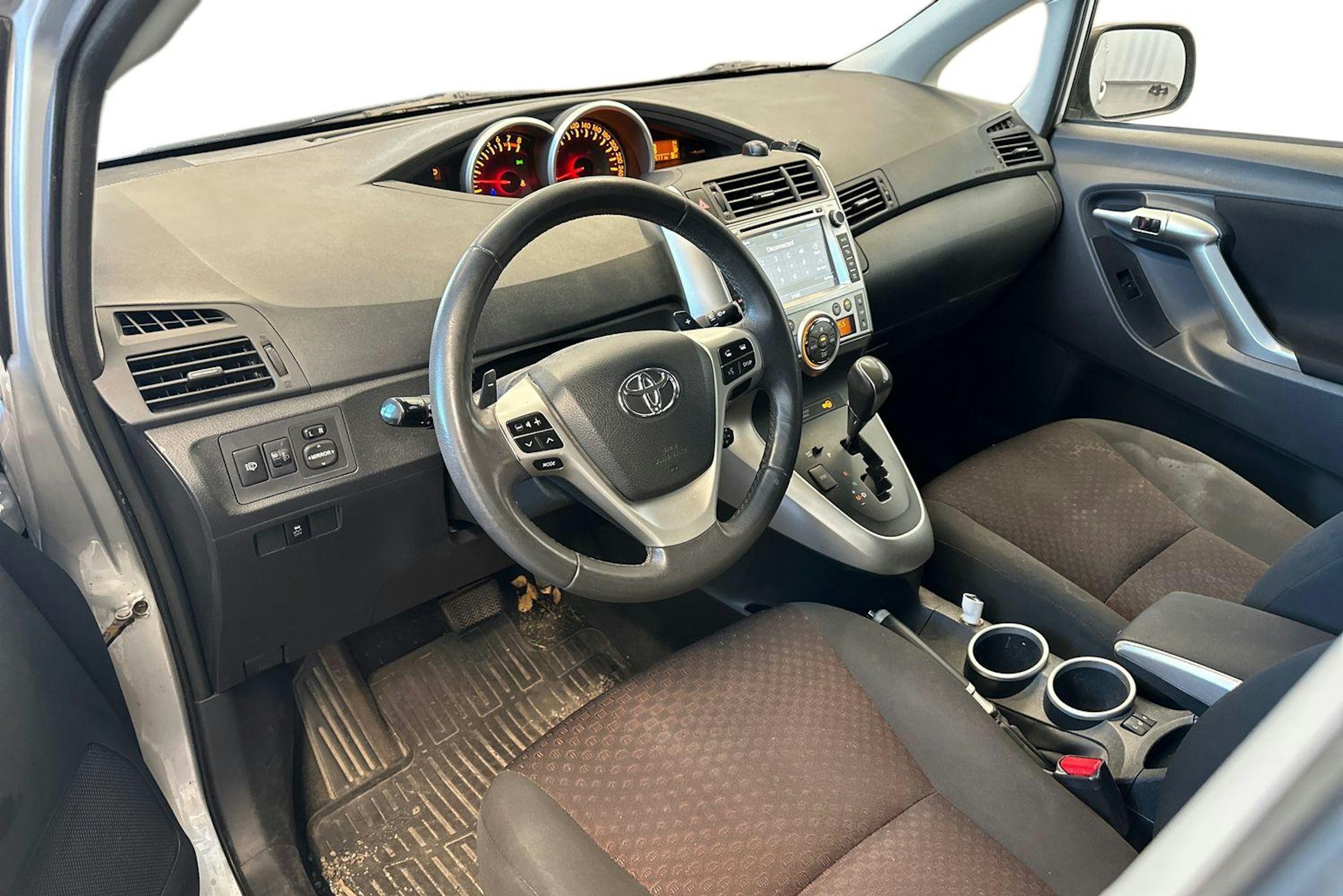 hopea Toyota Verso 2011 kuva 3.