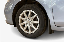sininen Toyota Verso 2012 kuva 9.
