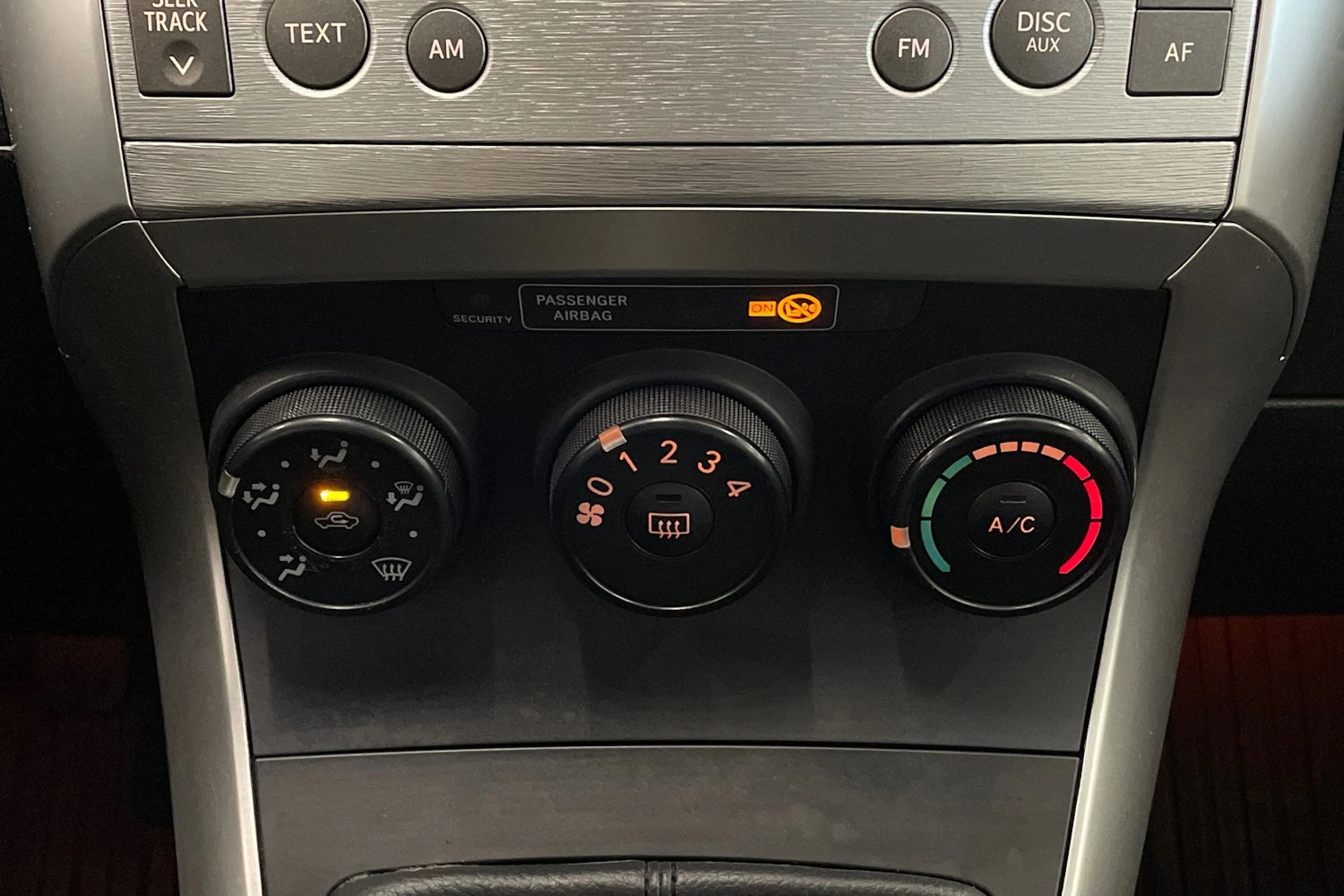 sininen Toyota Verso 2012 kuva 17.