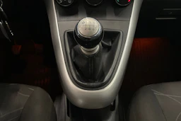 sininen Toyota Verso 2012 kuva 18.