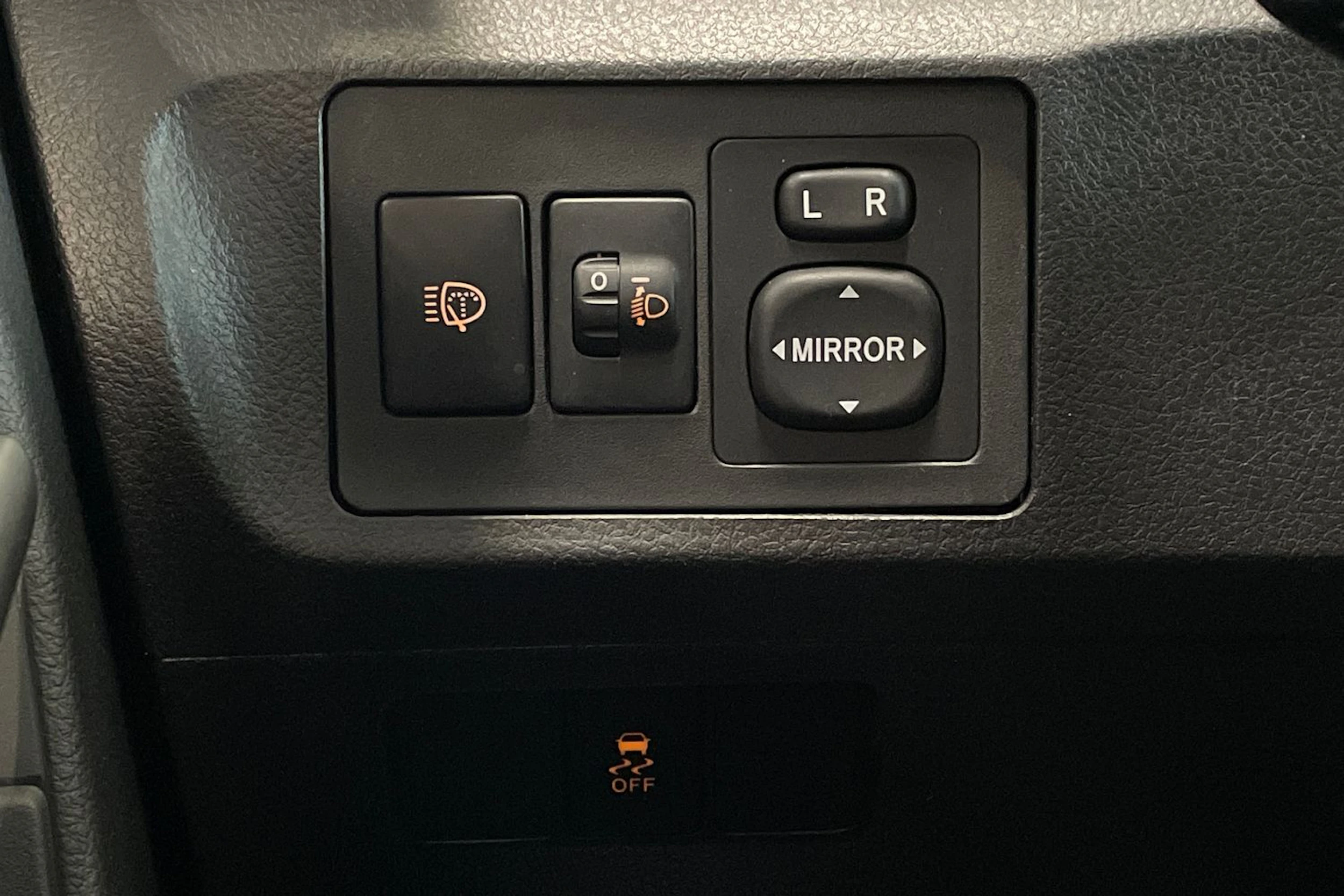 sininen Toyota Verso 2012 kuva 20.