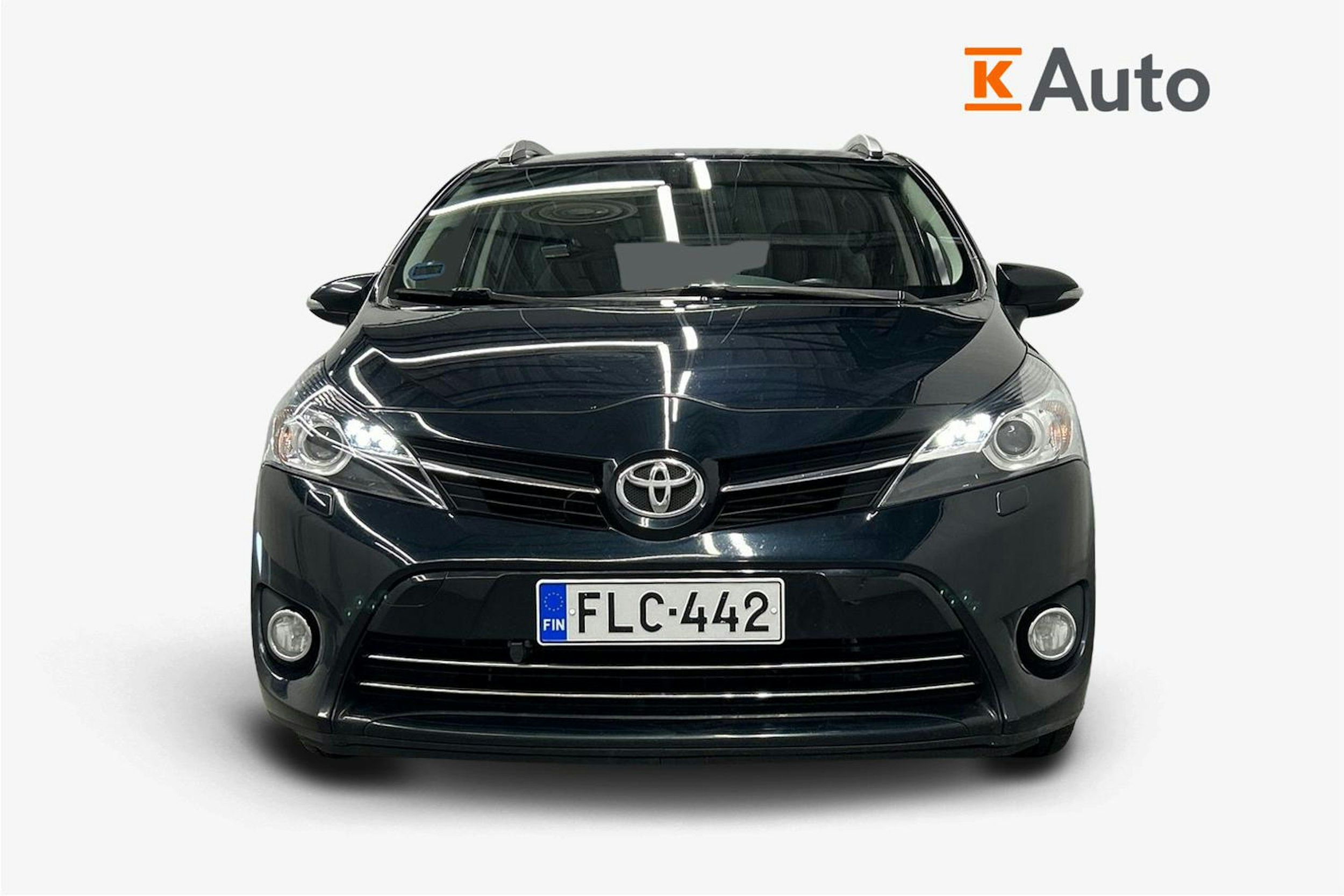 harmaa Toyota Verso 2013 kuva 4.