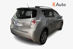 harmaa Toyota Verso 2013 kuva 2.
