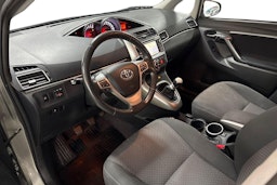 harmaa Toyota Verso 2013 kuva 7.