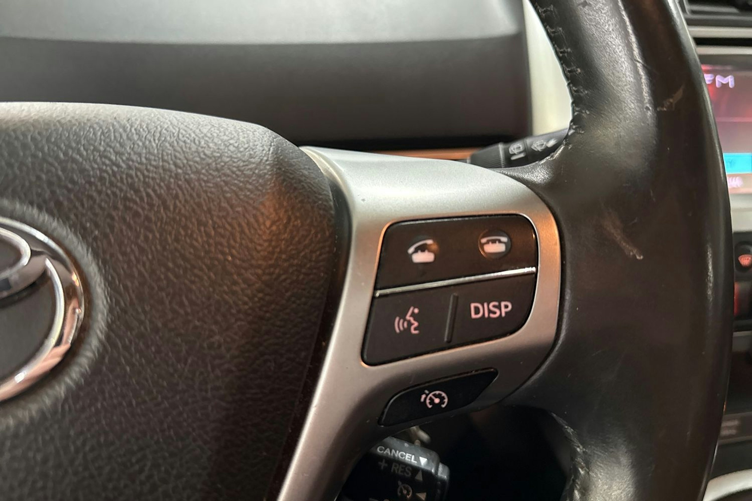 harmaa Toyota Verso 2013 kuva 16.