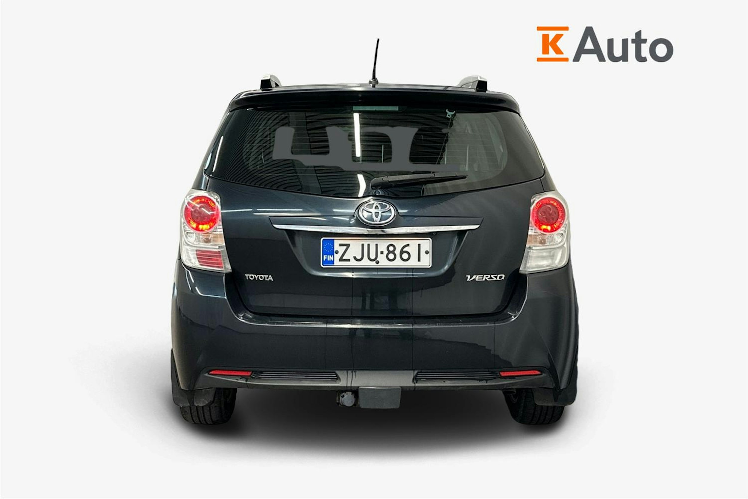 harmaa Toyota Verso 2013 kuva 3.