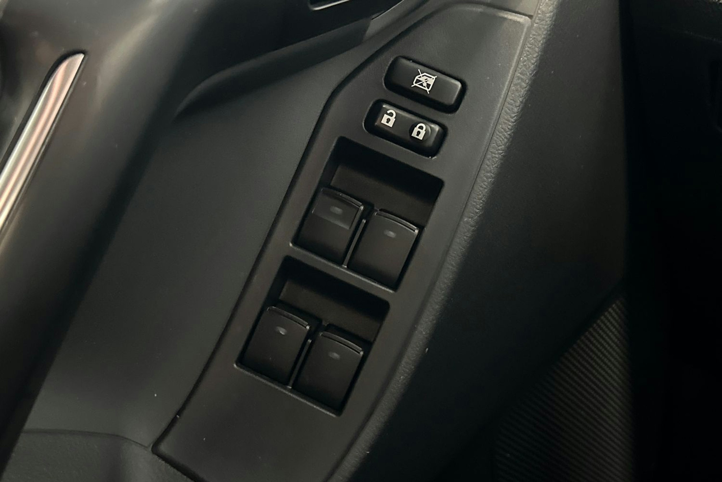 harmaa Toyota Verso 2013 kuva 14.