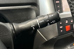harmaa Toyota Verso 2013 kuva 18.