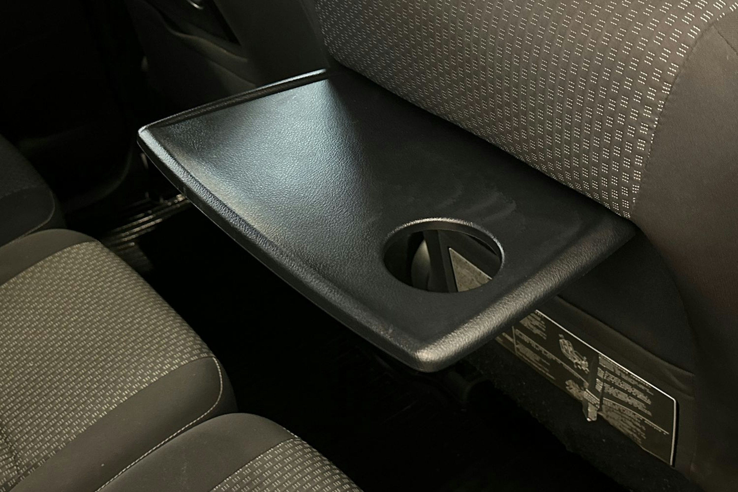 harmaa Toyota Verso 2013 kuva 25.