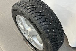 harmaa Toyota Verso 2013 kuva 32.