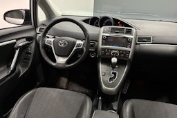 harmaa Toyota Verso 2013 kuva 11.