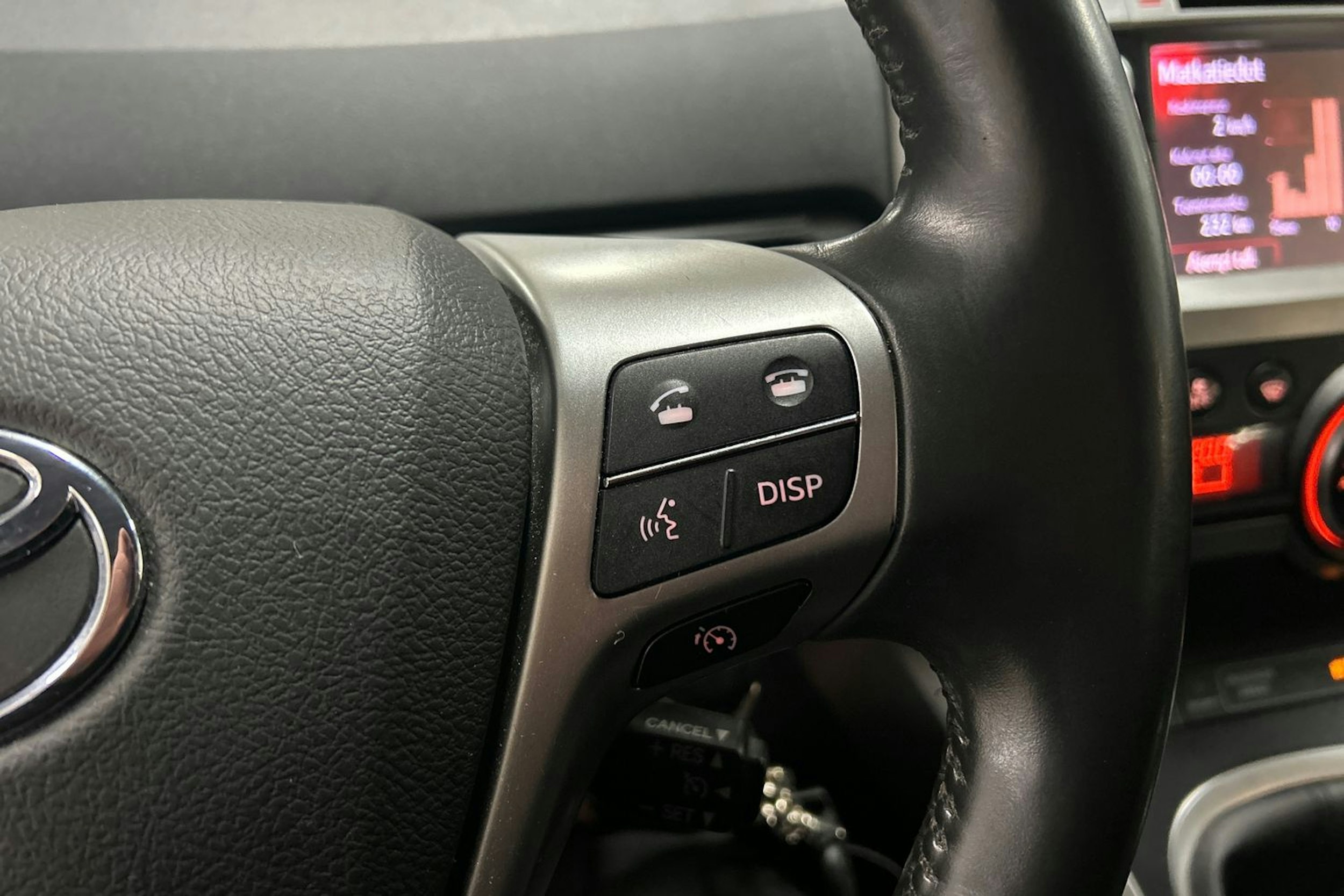 sininen Toyota Verso 2014 kuva 13.