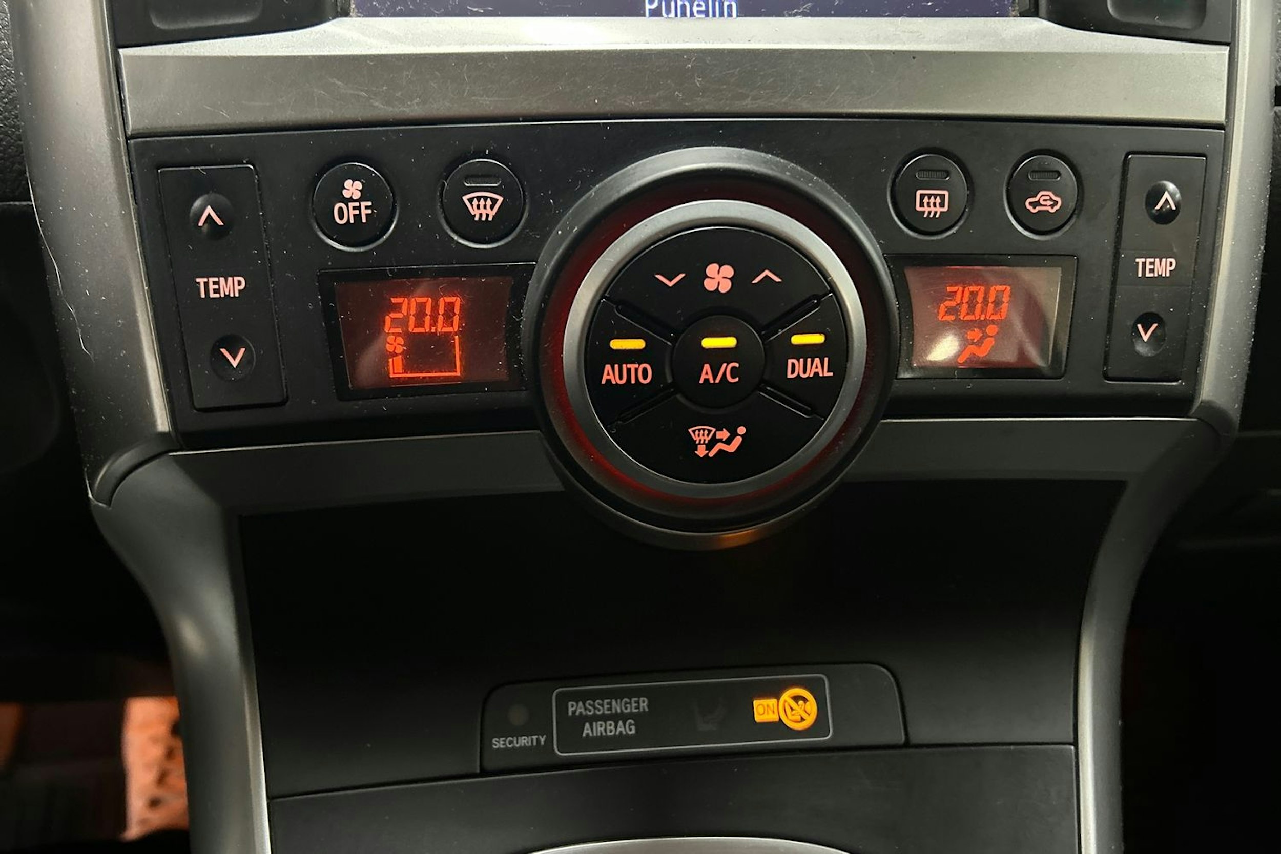 sininen Toyota Verso 2014 kuva 18.