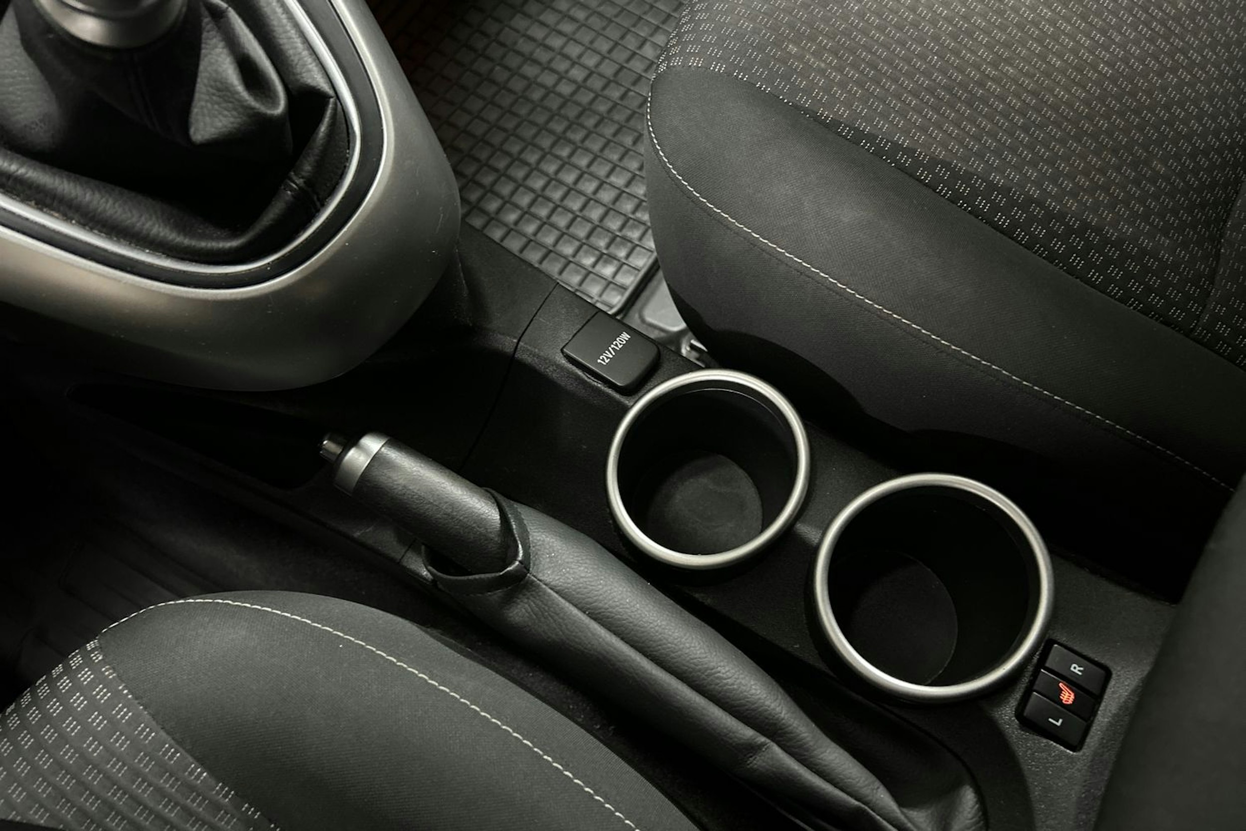 sininen Toyota Verso 2014 kuva 19.