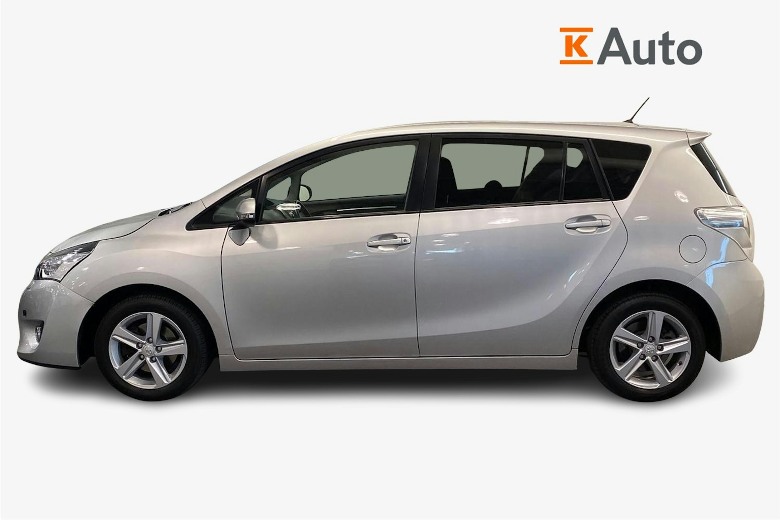 hopea Toyota Verso 2014 kuva 6.