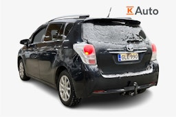 harmaa Toyota Verso 2014 kuva 2.