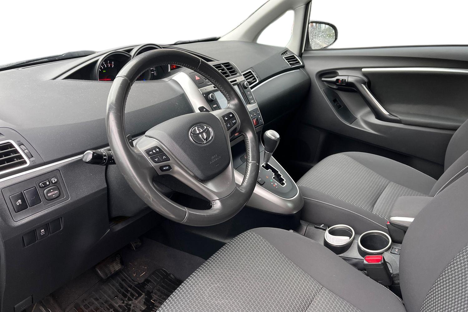 Toyota Verso 2014, kuva 3/3