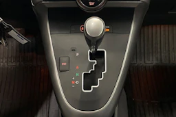 valkoinen Toyota Verso 2014 kuva 23.