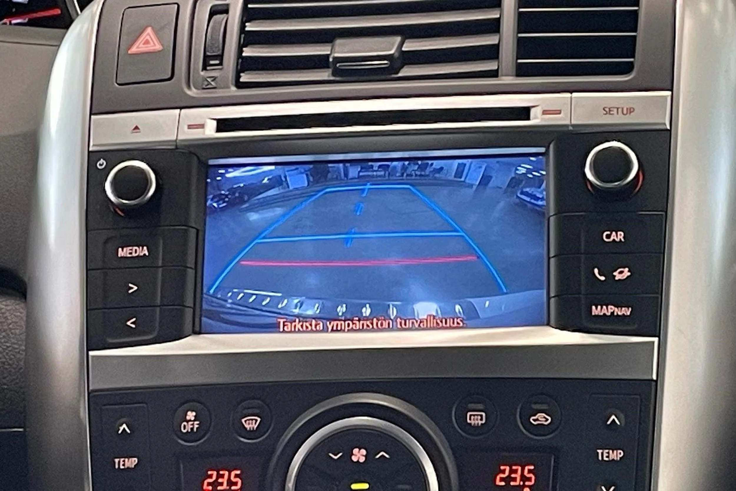 valkoinen Toyota Verso 2014 kuva 28.