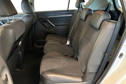 valkoinen Toyota Verso 2015 kuva 10.