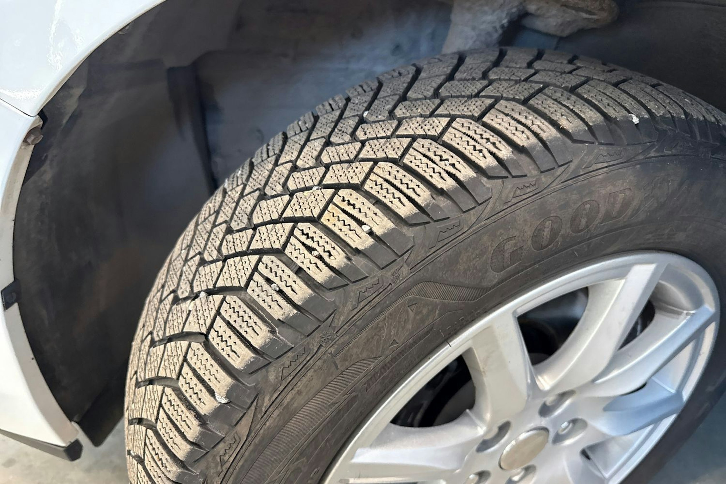 valkoinen Toyota Verso 2015 kuva 13.