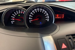 valkoinen Toyota Verso 2015 kuva 17.