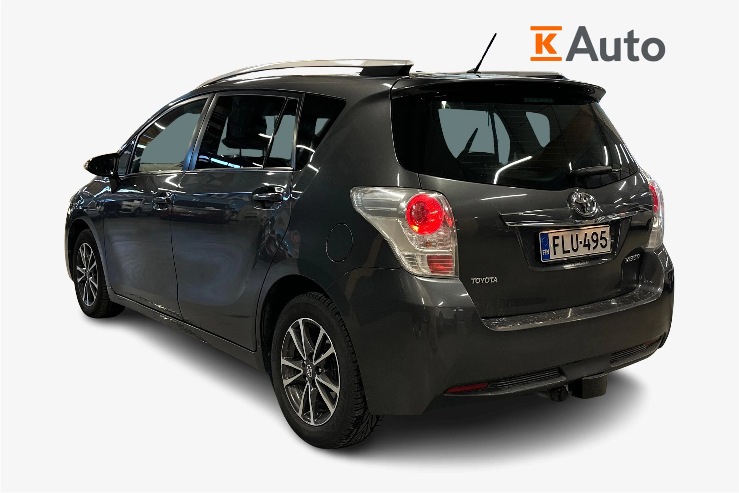met. harmaa Toyota Verso 2015 kuva 2.
