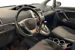met. harmaa Toyota Verso 2015 kuva 3.