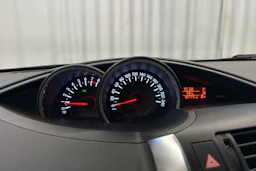 met. harmaa Toyota Verso 2015 kuva 16.