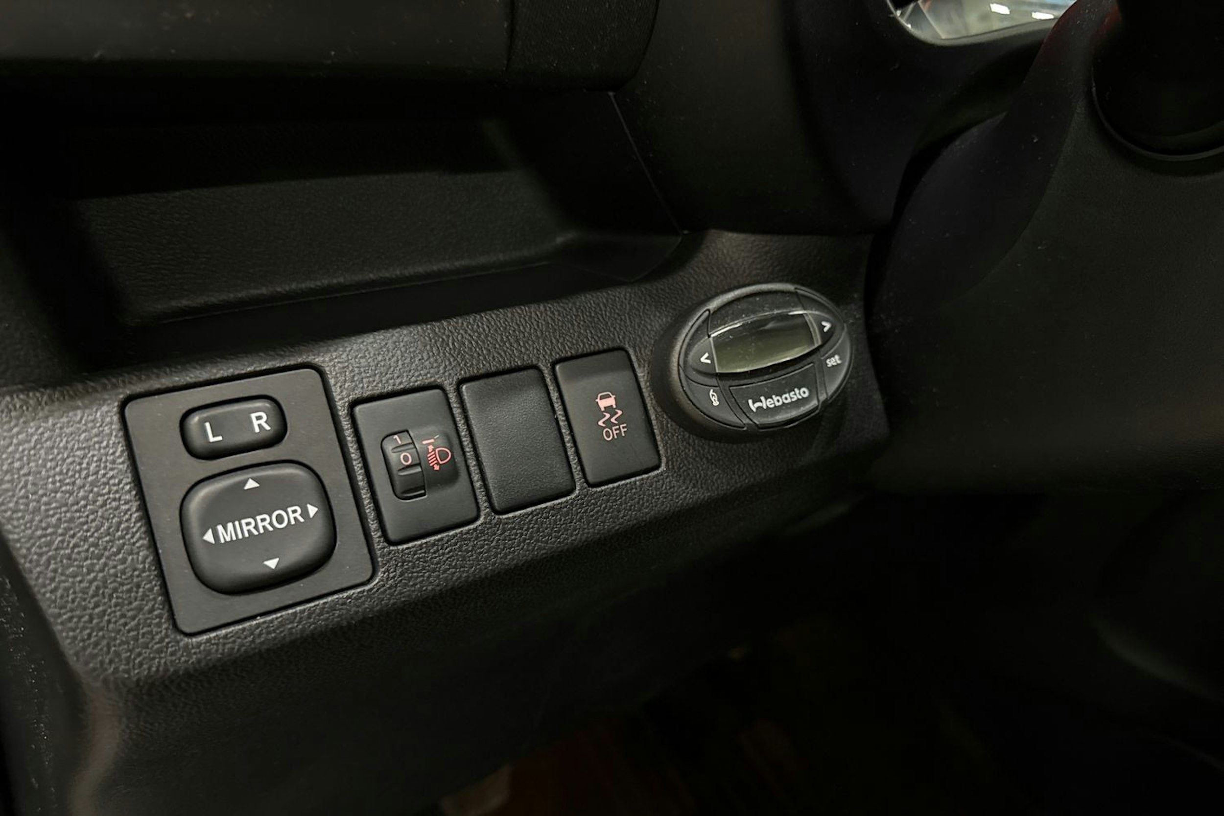 hopea Toyota Verso-S 2011 kuva 17.