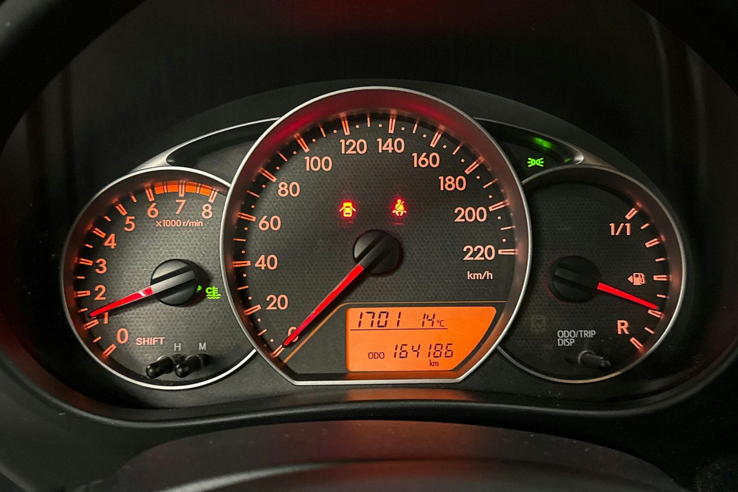 hopea Toyota Verso-S 2011 kuva 18.