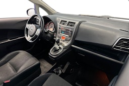 sininen Toyota Verso-S 2011 kuva 9.