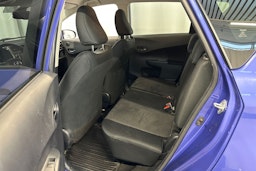 sininen Toyota Verso-S 2011 kuva 13.