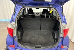 sininen Toyota Verso-S 2011 kuva 14.