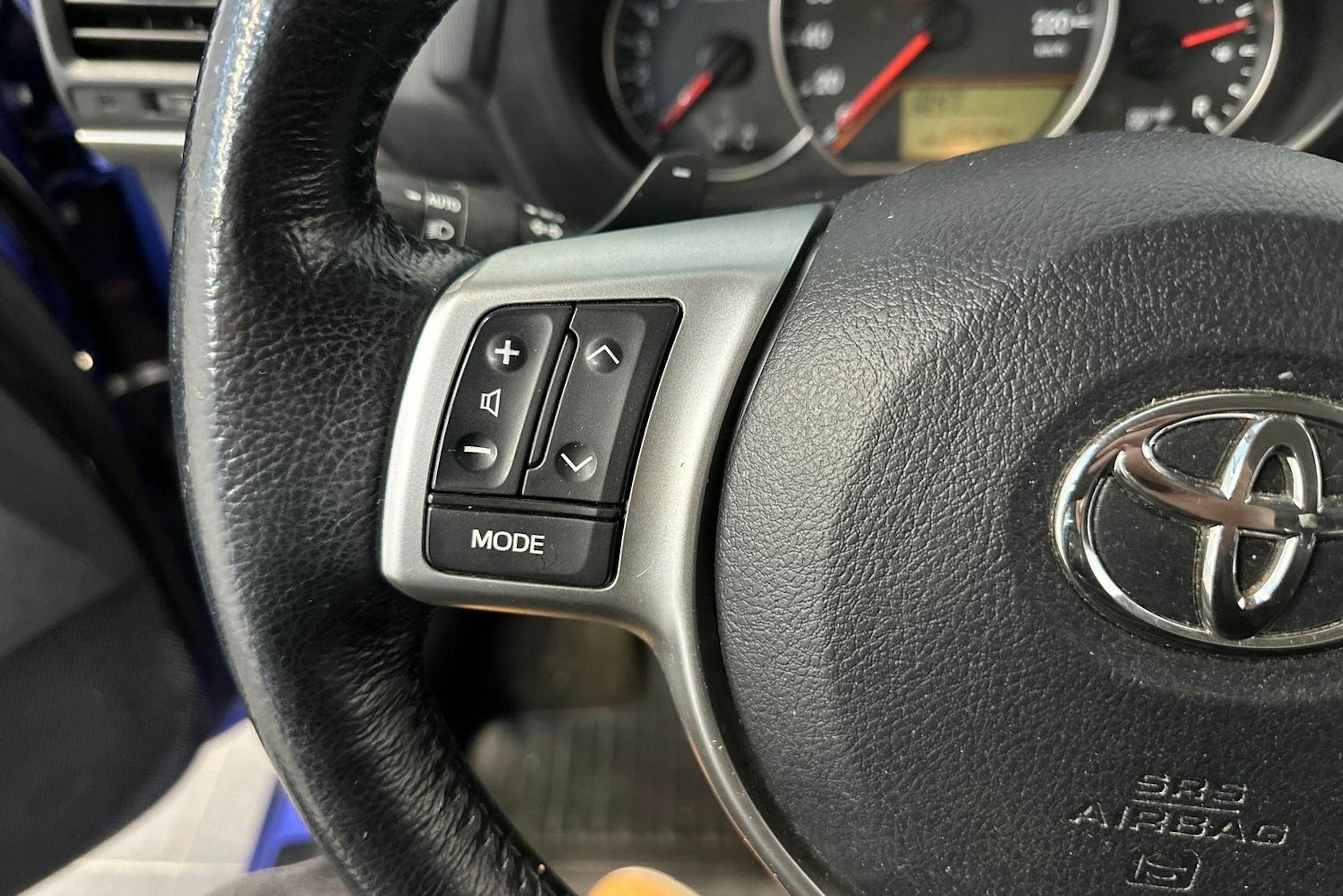 sininen Toyota Verso-S 2011 kuva 19.