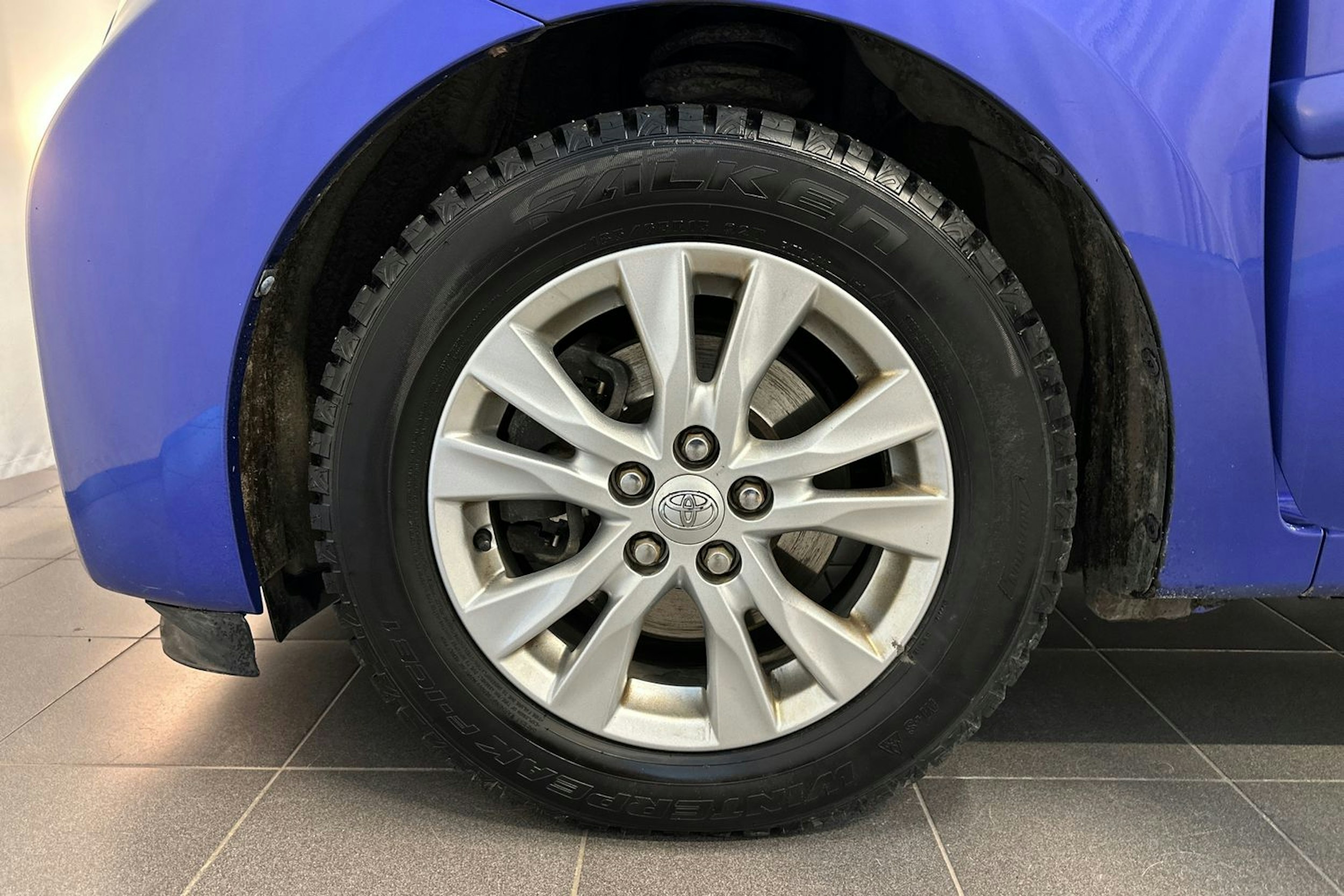 sininen Toyota Verso-S 2011 kuva 26.