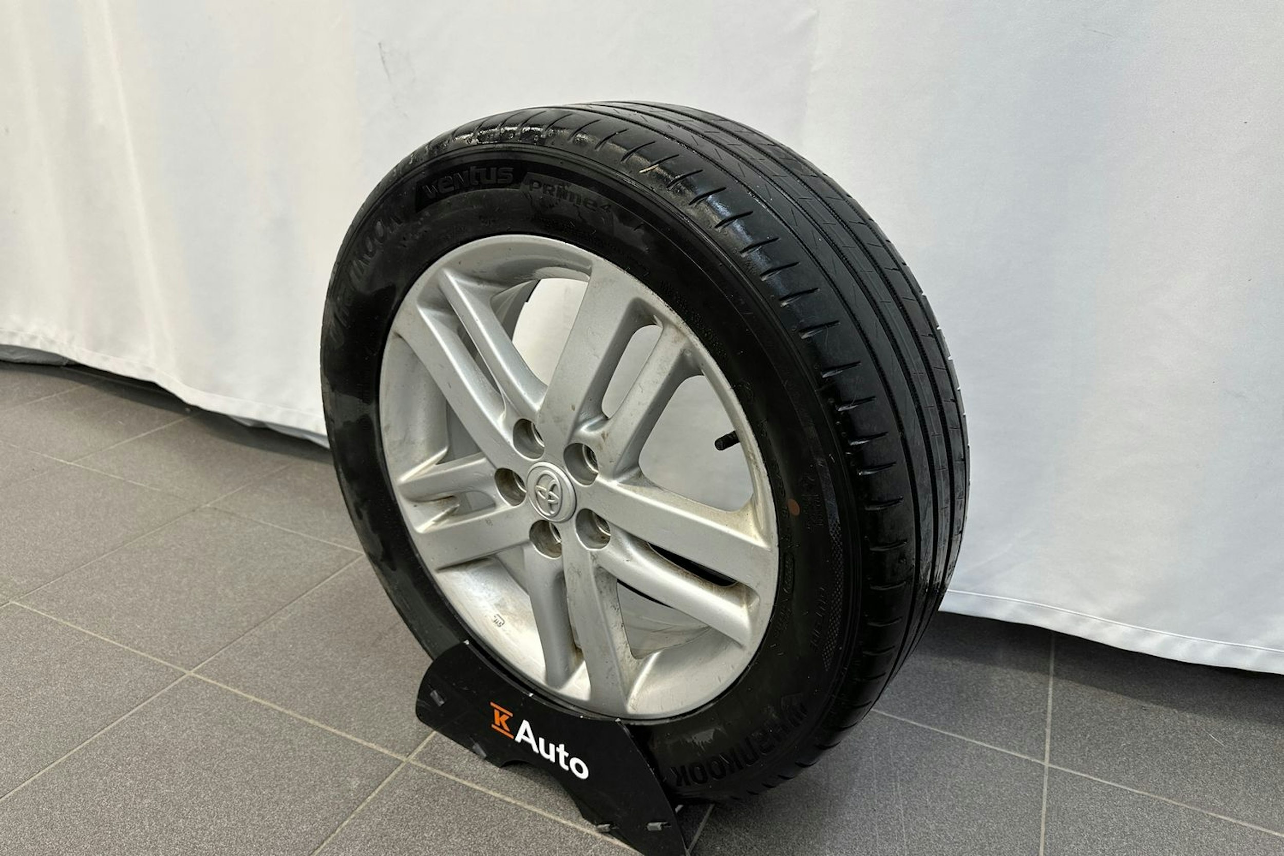 sininen Toyota Verso-S 2011 kuva 28.