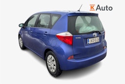 sininen Toyota Verso-S 2013 kuva 2.