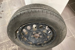 sininen Toyota Verso-S 2013 kuva 18.