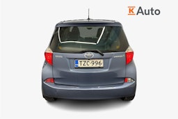 sininen Toyota Verso-S 2014 kuva 3.