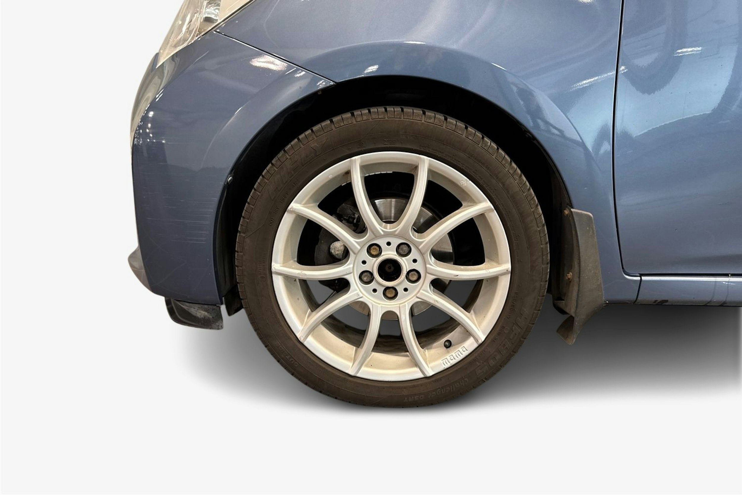 sininen Toyota Verso-S 2014 kuva 9.
