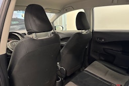 sininen Toyota Verso-S 2014 kuva 11.