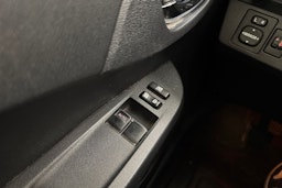 sininen Toyota Verso-S 2014 kuva 14.